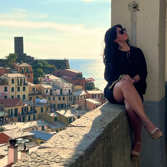 I’m new to Poshmark but not new to SHOPPING.😍 - Picture 1 of 1